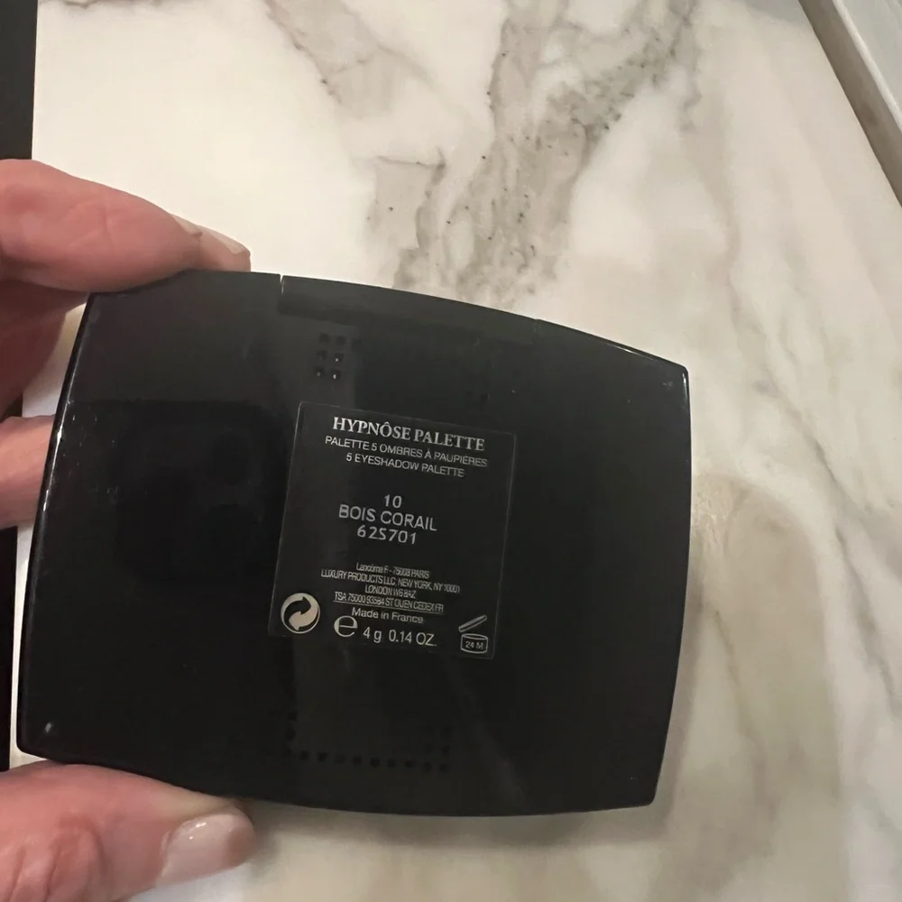 Lancôme Hypnose Palette five gorgeous eyeshadow colors
Untouched. Unused. - Picture 2 of 4